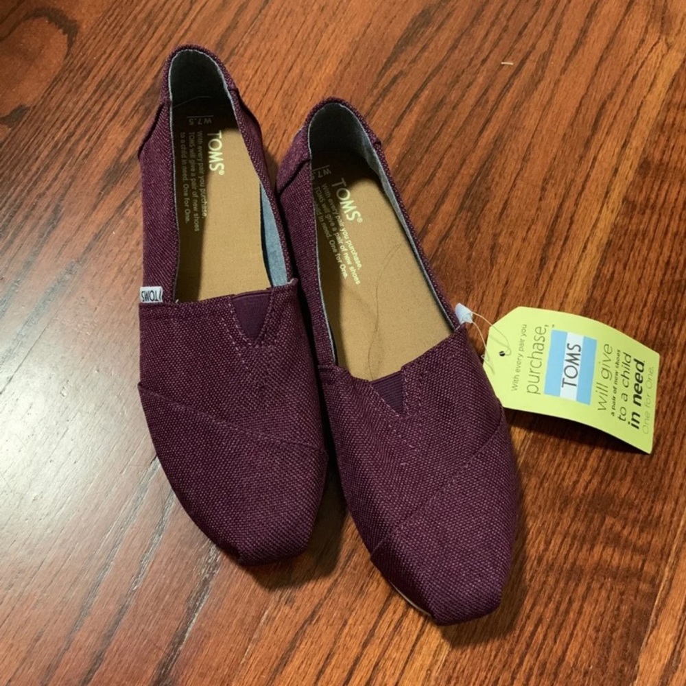 TOMS women’s classics slip-on shoes
